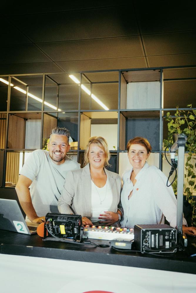 Van Zon Radio 2