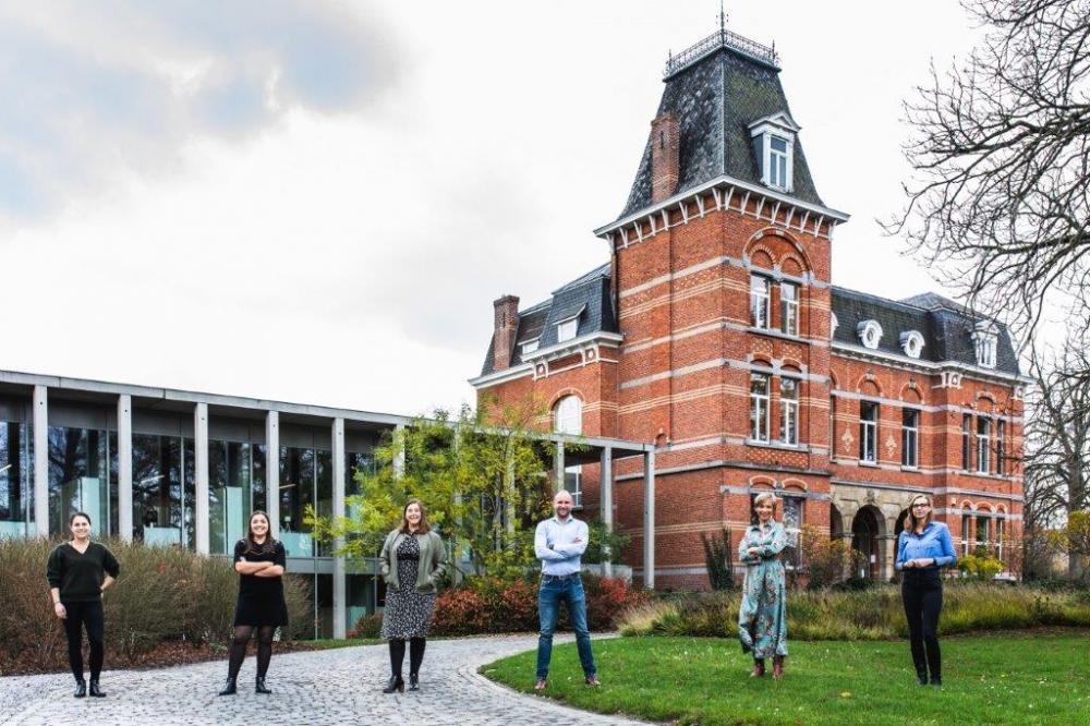 De winnaars van vorig jaar Het HR-team van Van Havermaet (vlnr.):Kimberly Cosemans, Jessica Vanderheyden, Yasmina Hafi, Marc Nowicki, Lotte Bongaerts, Elke Sweldens.