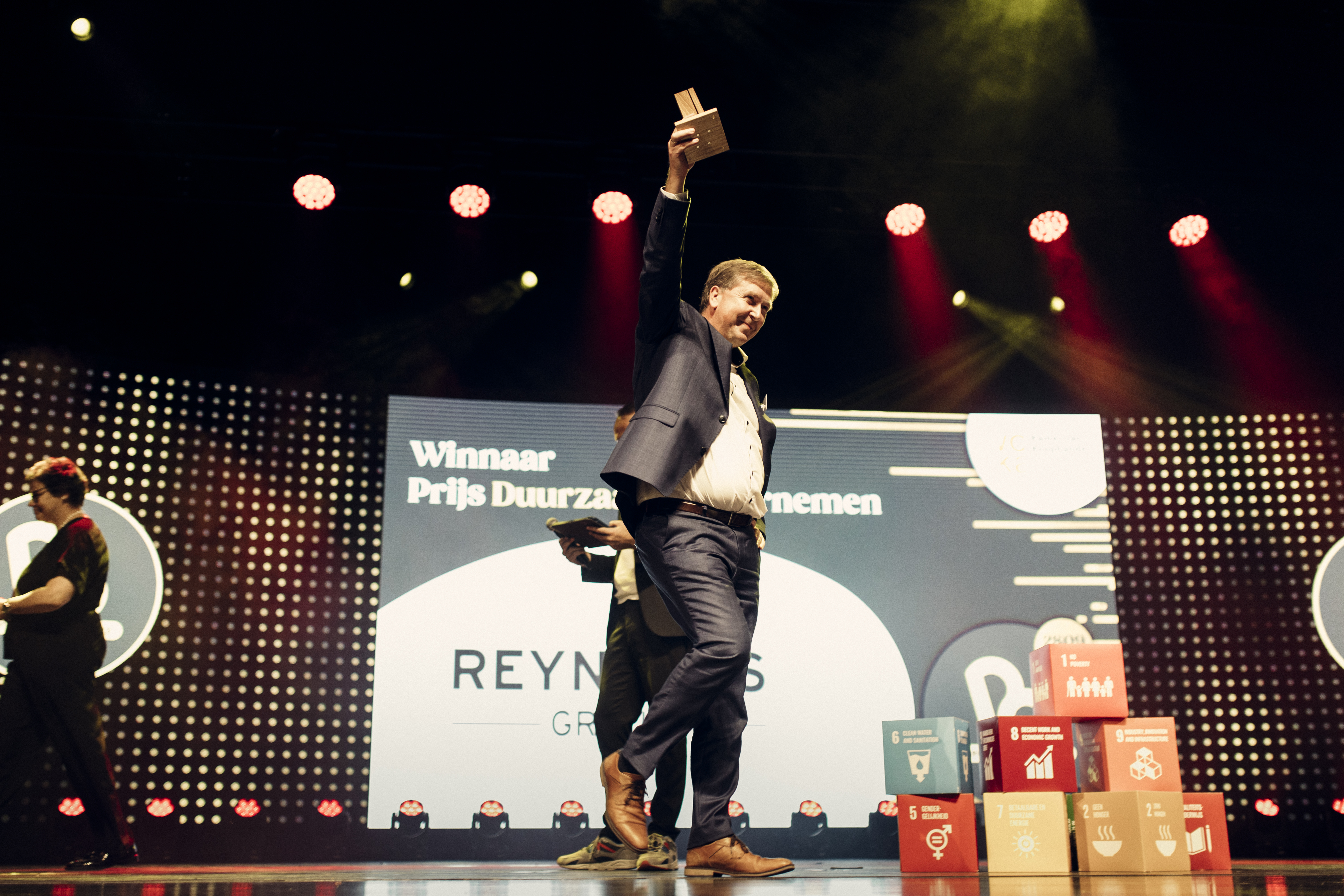 winnaar prijs duurzaam ondernemen Reynaers aluminium