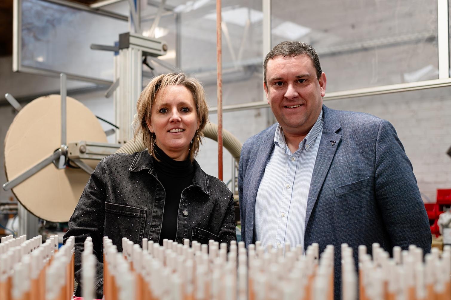 Borstelfabriek Colpaert verenigt ambacht en automatisering Jill Vanderstraeten en Dries Lescouhier