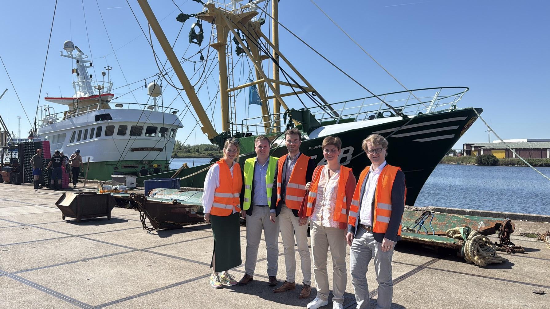 havenplatform Zeebrugge. Gianna Werbrouck (Vooruit), Bert Maertens (N-VA) en Brecht Warnez (cd&v) - Vlaams Parlement - Commissie Mobiliteit en Openbare Werken