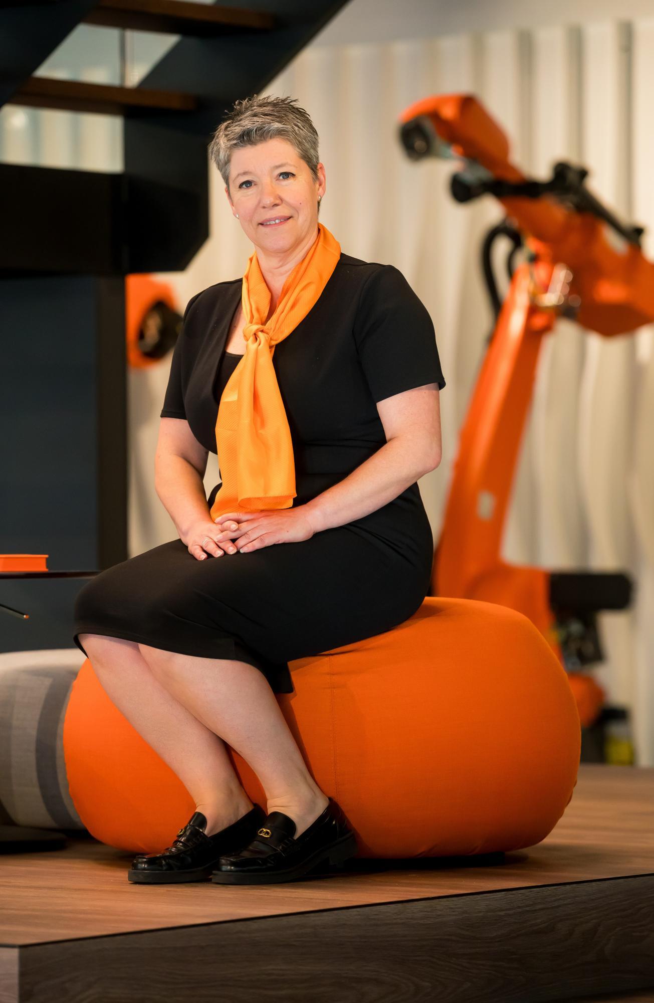 Karlijn Van Briel (KUKA): “Leiderschap betekent mensen meenemen in verandering”