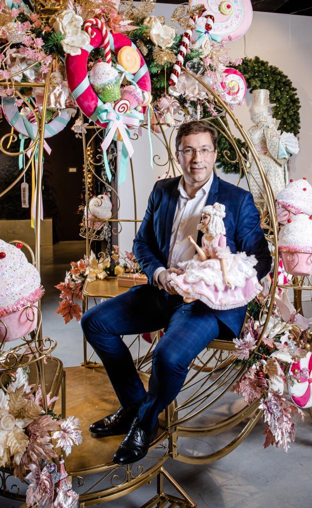 kerstgroothandel Goodwill ontwerpt en levert duizenden kerstballen, -slingers, -lichtjes en andere ornamenten aan de bekendste winkel- en hotelketens ter wereld.