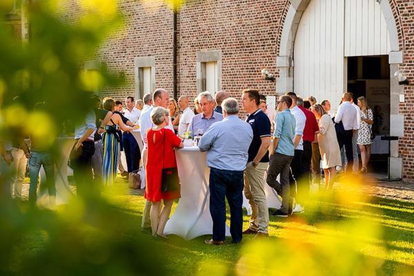 168 Plato-ondernemers breken record Plato summerdrink