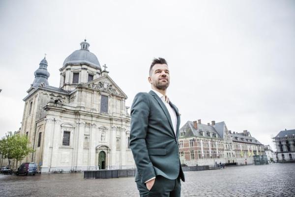 Meer loon naar werken a.u.b.