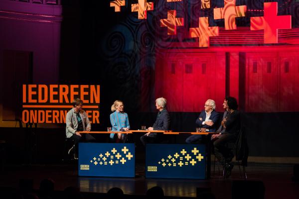 Iedereen ondernemer op het podium