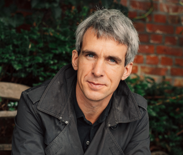 Jonathan Holslag