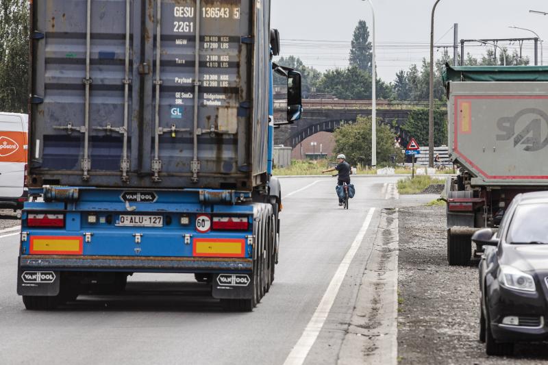 Met de fiets door het havengebied, enkel voor lefgozers?