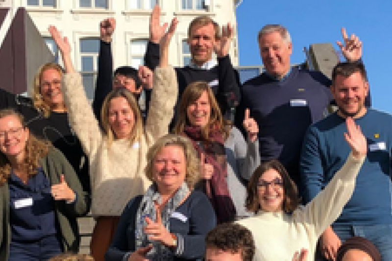 NB Welt Banner