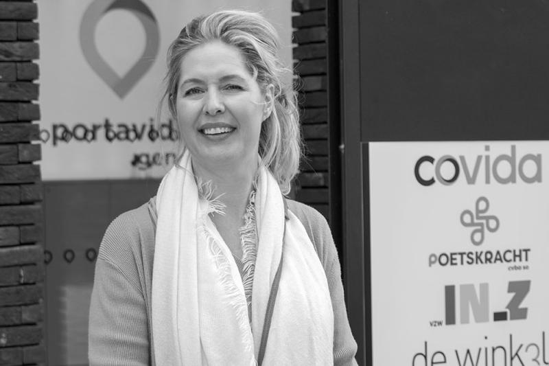 Het schaduwkabinet - BL 11 - Nadia Stoces - Covida