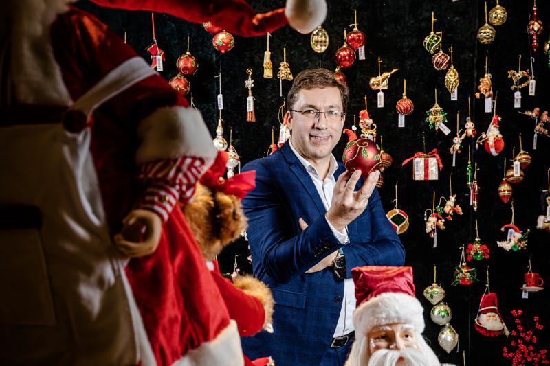 kerstgroothandel Goodwill ontwerpt en levert duizenden kerstballen, -slingers, -lichtjes en andere ornamenten aan de bekendste winkel- en hotelketens ter wereld.