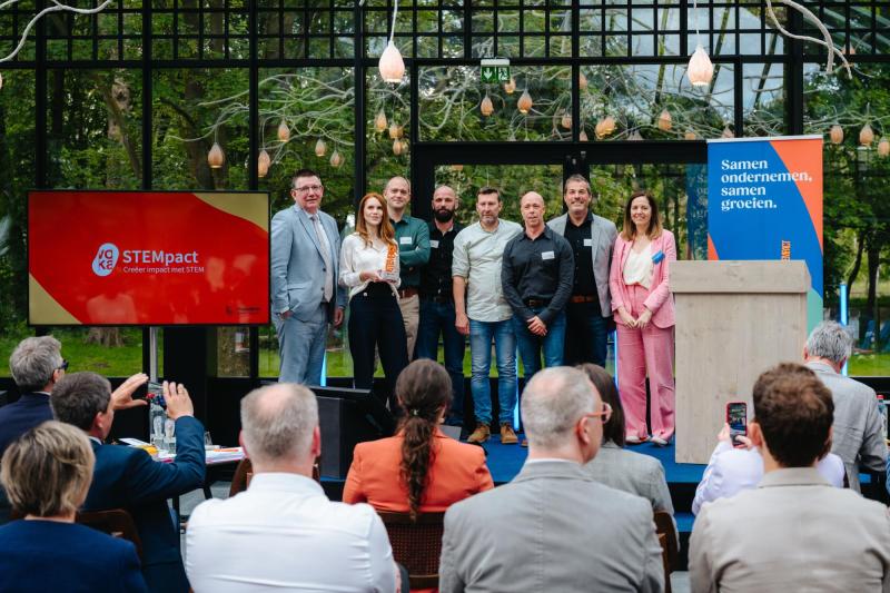 Scholen en mentorbedrijven werken samen rond innovatie in STEM-onderwijs