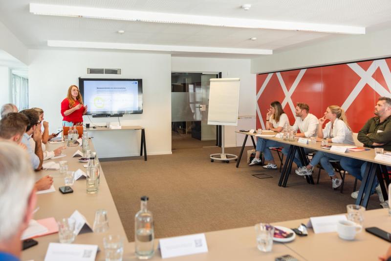 Digital bridges to global markets