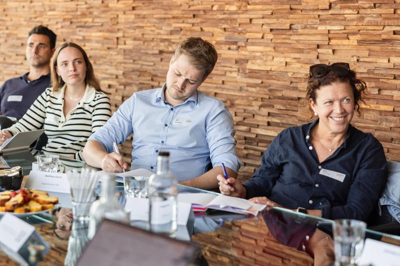 Customer service managers