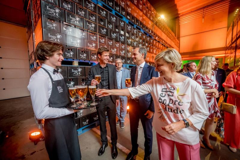 Ondernemers 14 - nieuws over Vandelanotte en Brouwerij De Halve Maan