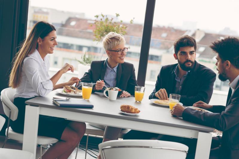 Speeddate: West meets Oost