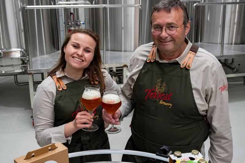 BIJzaak - Valerie en Johan Van Der Bauwhede: Terrest-bieren scoren goed