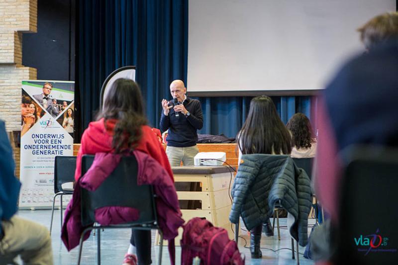 Gastles Ondernemers voor de Klas Vlajo